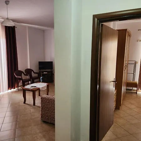 Comfy Beachfront - 50m From The Sea Golem (Tirana)