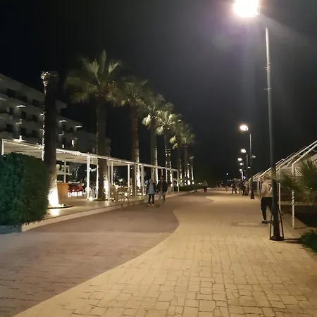 Apartmán Comfy Beachfront - 50m From The Sea