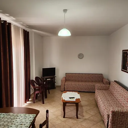 Comfy Beachfront - 50m From The Sea Lejlighed *