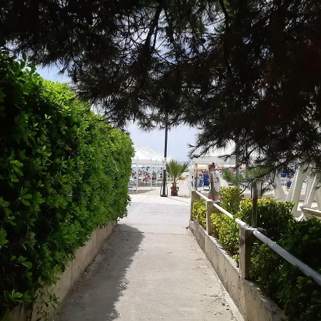 Apartmán Comfy Beachfront - 50m From The Sea Golem (Tirana)