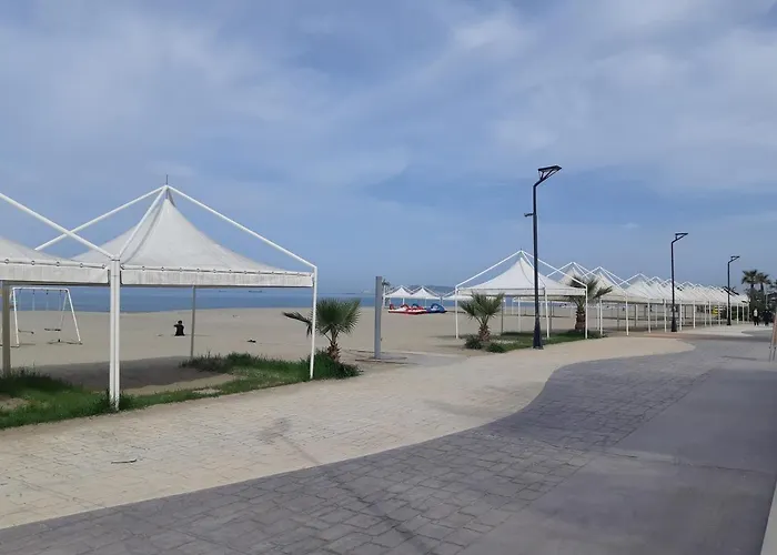Comfy Beachfront - 50m From The Sea Apartman