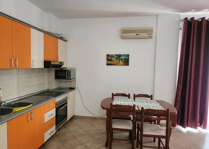 Comfy Beachfront - 50m From The Sea * Golem