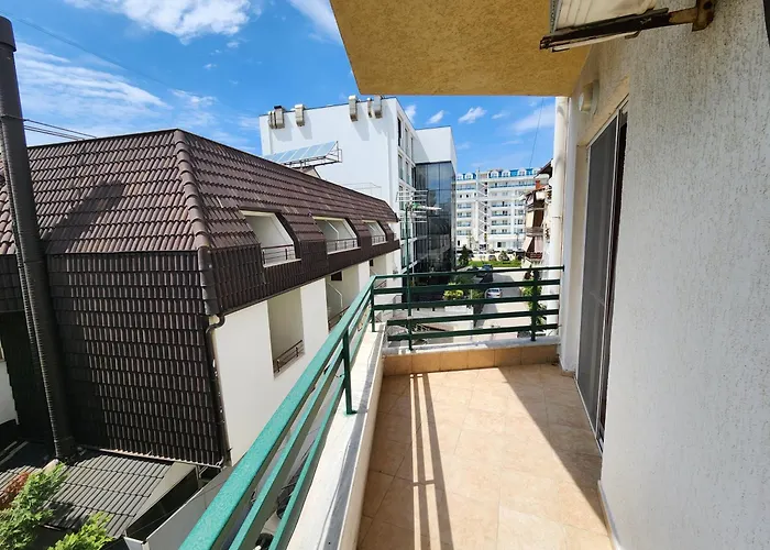 Comfy Beachfront - 50m From The Sea Appartamento *