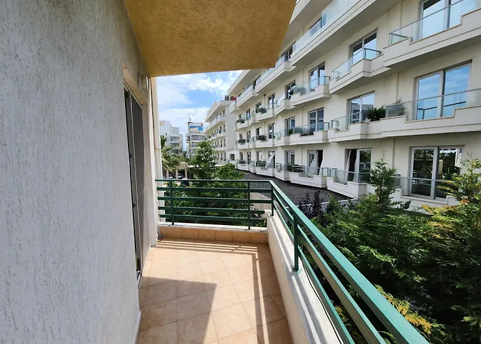 Apartman Comfy Beachfront - 50m From The Sea