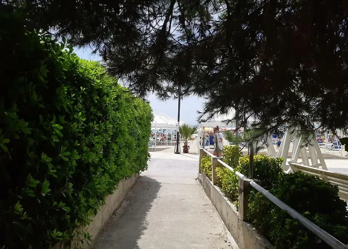 Appartamento Comfy Beachfront - 50m From The Sea Golem (Tirana)