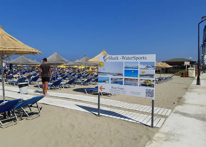 Comfy Beachfront - 50m From The Sea Apartman